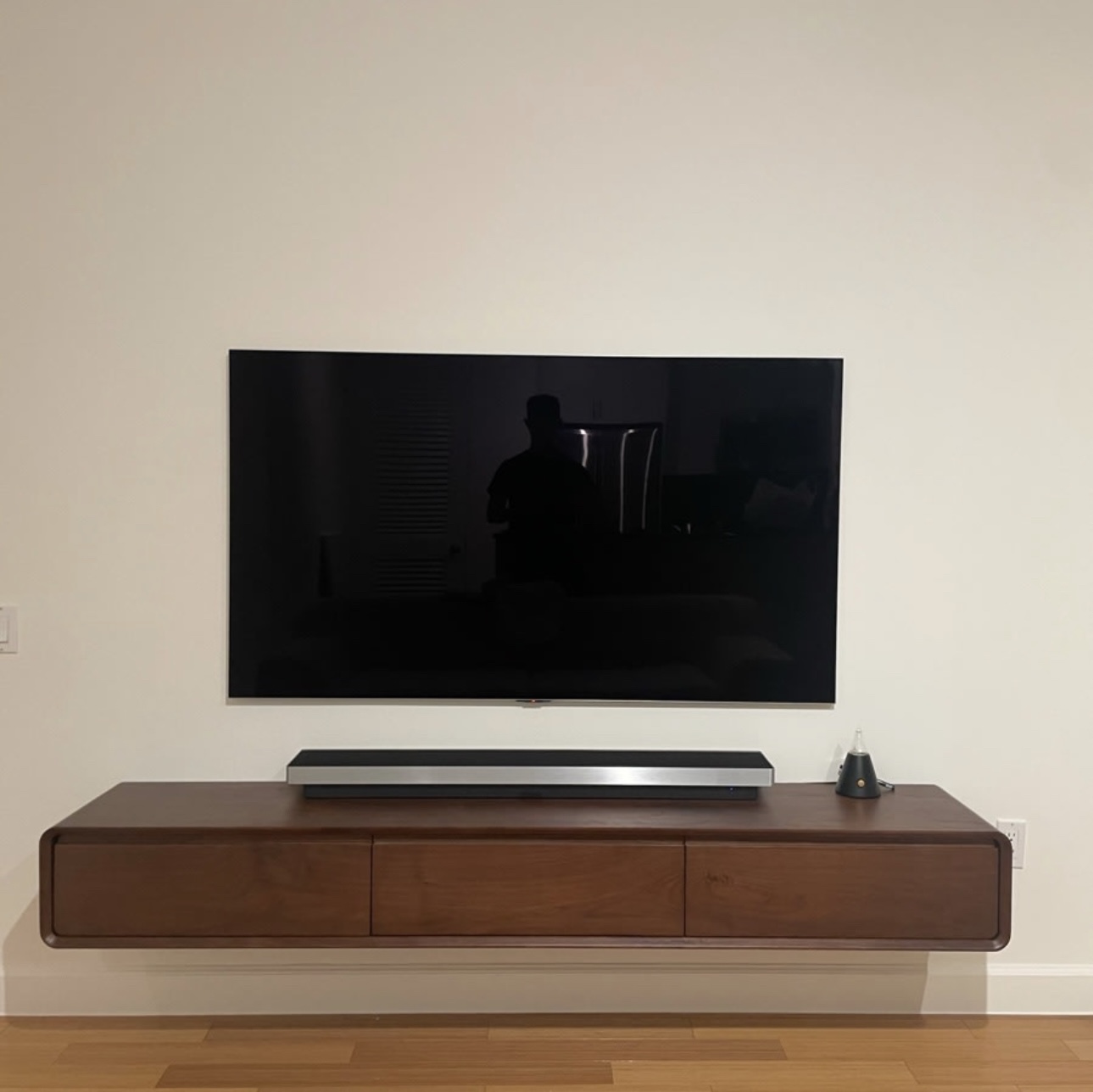 Floating console install with concealed wires